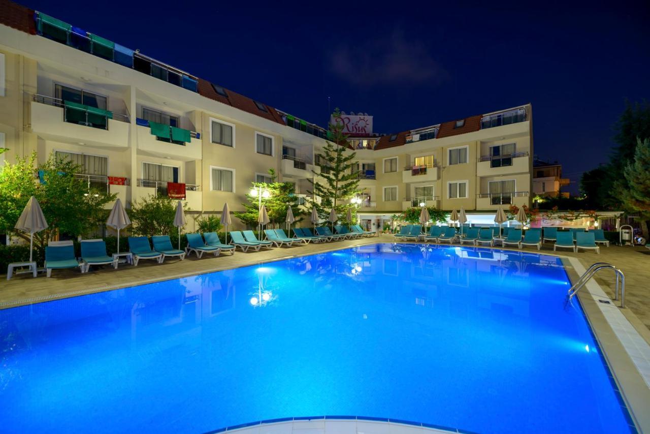 Risus Hotel シダ エクステリア 写真